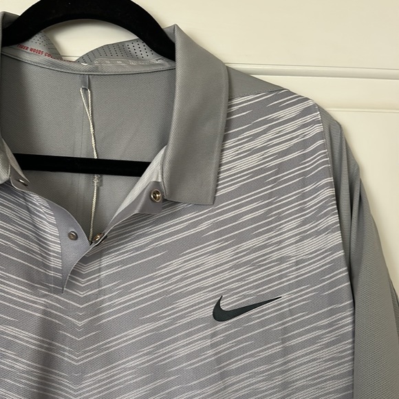 NWT Tiger Woods Nike polo shirt - Picture 3 of 4